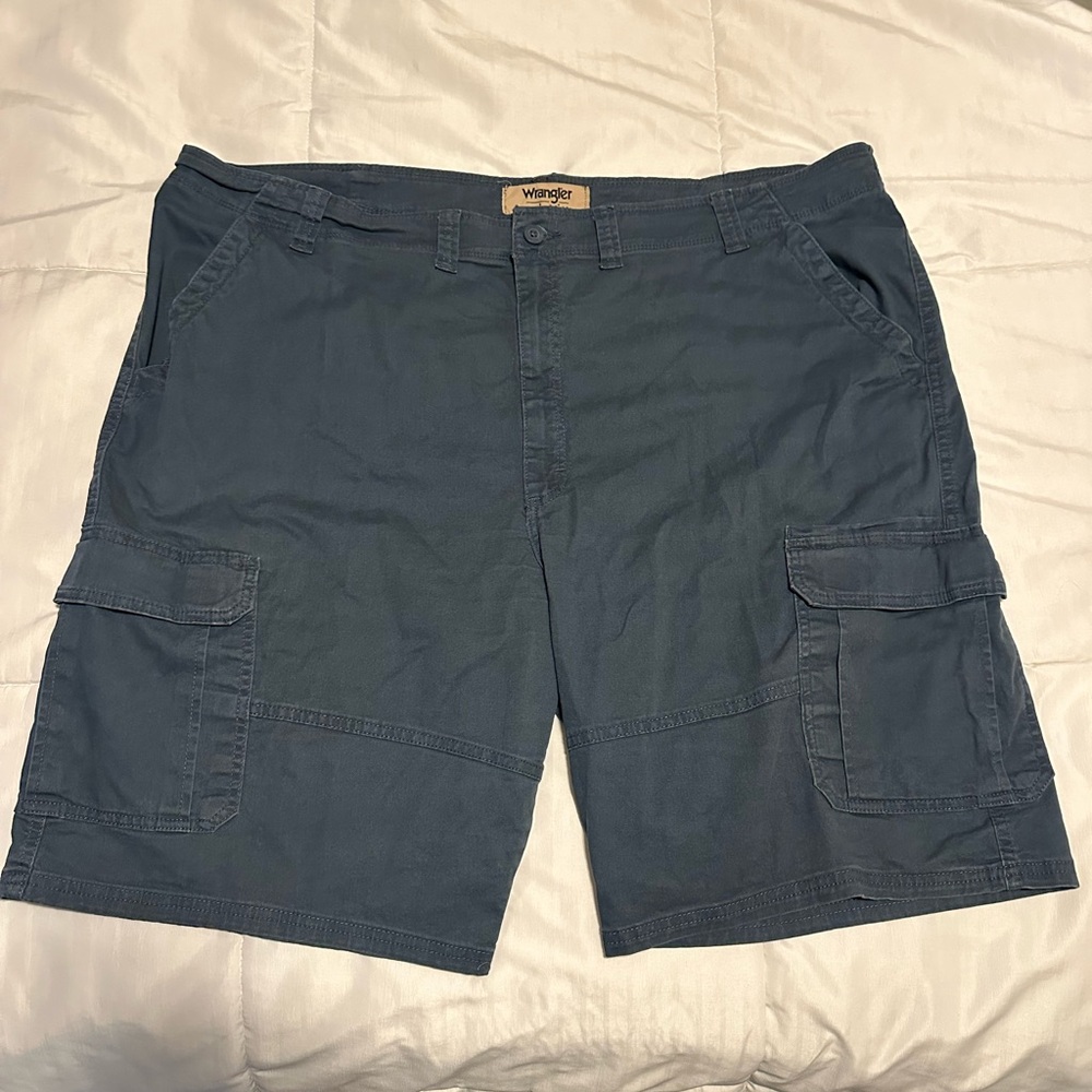 Wrangler Blue Cargo Shorts Durable Cotton Blend